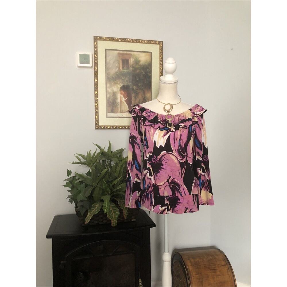 Essentials By Milano Off Shoulder Women’s Size L 3/4 Sleeve Ruffle Neckline‎